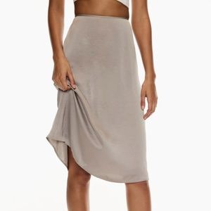 Aritzia Wilfred Movement Skirt in Basalt Grey Sz 6 NWT